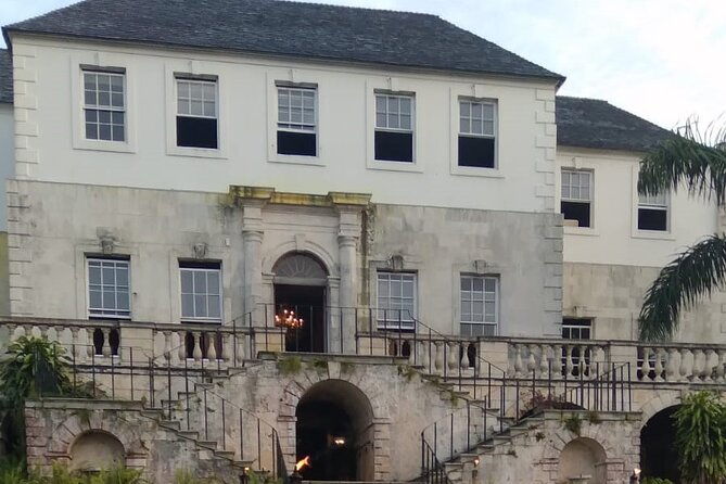 bob-marley-mausoleum-nine-mile-tour-from-montego-bay