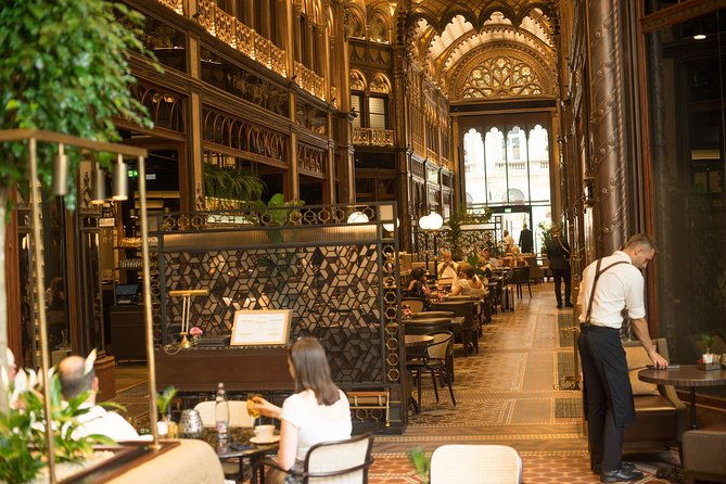 budapest-essential-walking-tourtraditional-hungarian-dessert