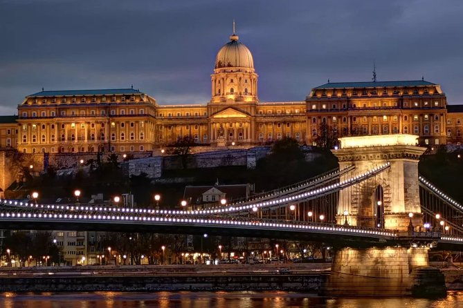 budapest-parliament-interior-guided-tour-with-danube-river-cruise