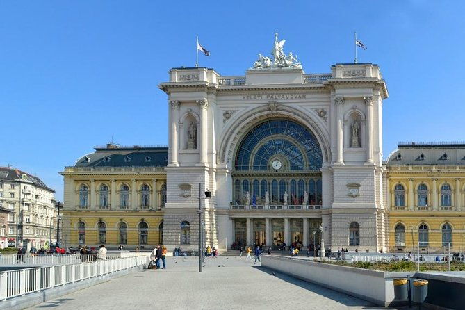 budapest-private-arrival-transfer-railway-station-to-hotels