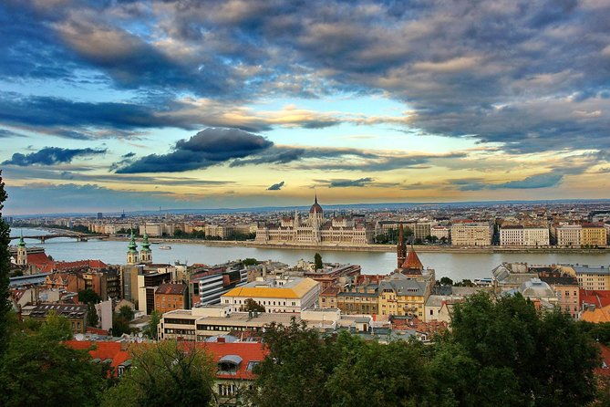budapest-private-full-day-city-tour-with-a-comfortable-air-conditioned-car-2