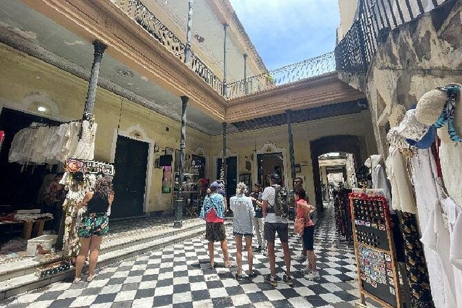 buenos-aires-walking-tour-and-palacio-barolo-guided-tour
