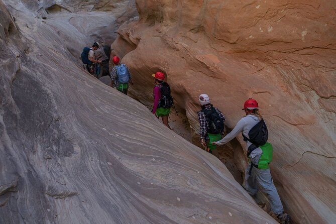 canyoneering-adventure-near-lake-powell