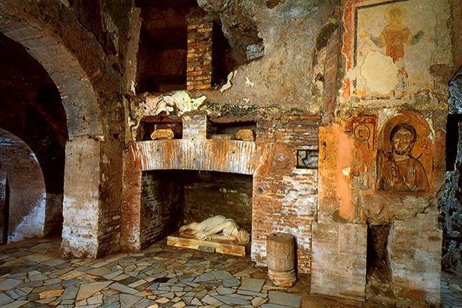 catacombs-of-rome-small-group-tour