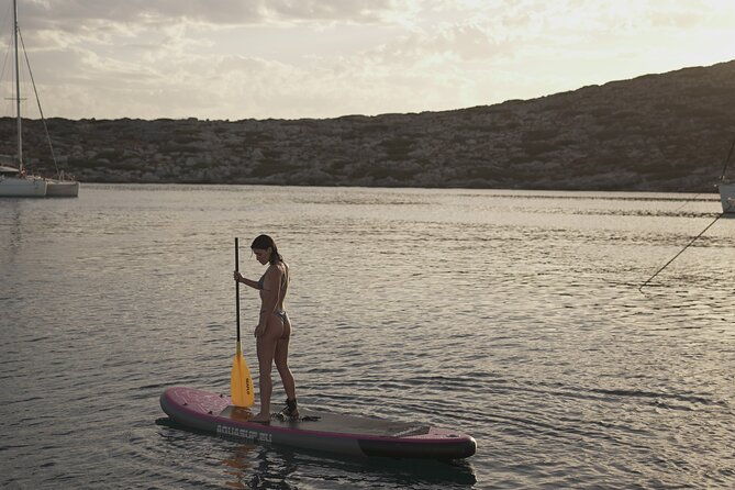 catamaran-cruise-to-dia-island-with-meal-and-water-activities