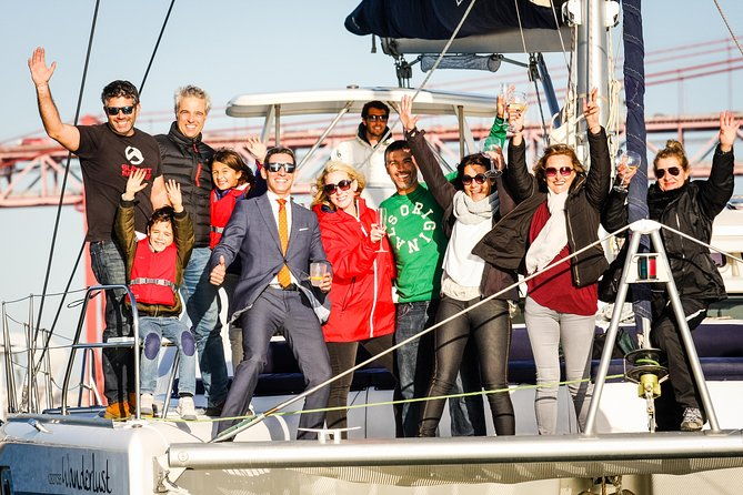 catamaran-cultural-tour-through-lisbon