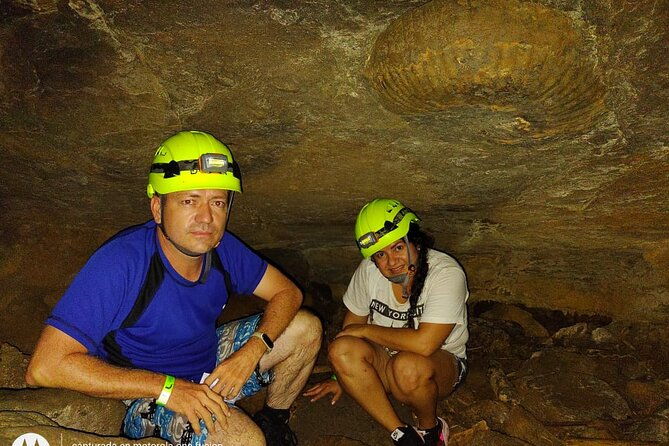 cavern-of-the-water-box-exploration