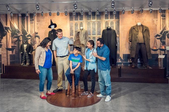 celebrity-homes-tour-warner-bros-studio-tour