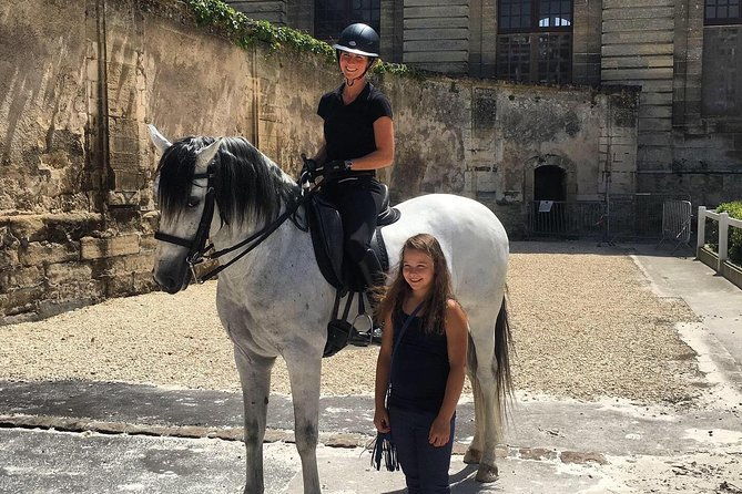 chantilly-tour-great-stables-and-renaissance-meal-from-paris