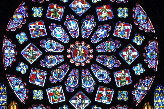 chartres-cathedral-5-hours-tour-from-paris-with-private-transport