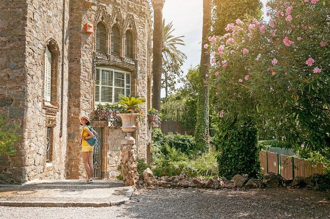 colonia-guell-casa-vicens-skip-the-line-ticket-private-tour