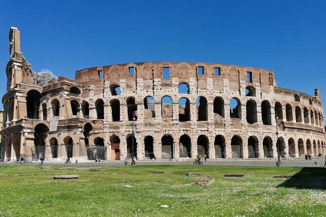 colosseum-with-arena-floor-roman-forum-and-palatine-hill-private-tour