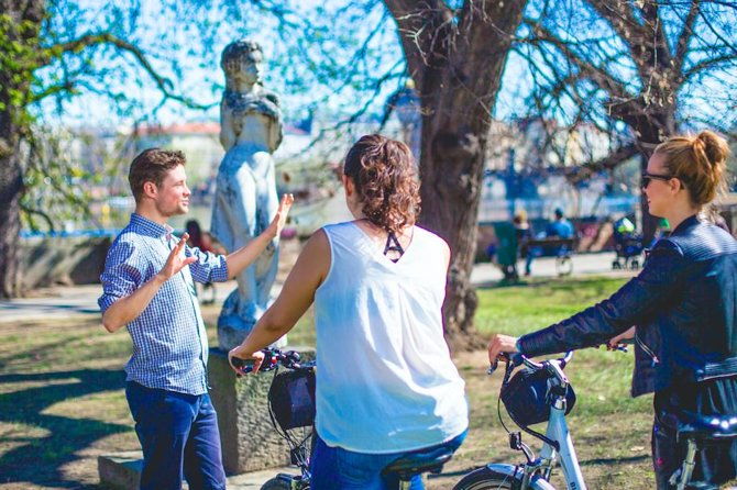 communism-and-world-war-2-prague-city-tour-2