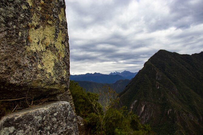 complete-tour-from-cusco-to-machu-picchu-by-train