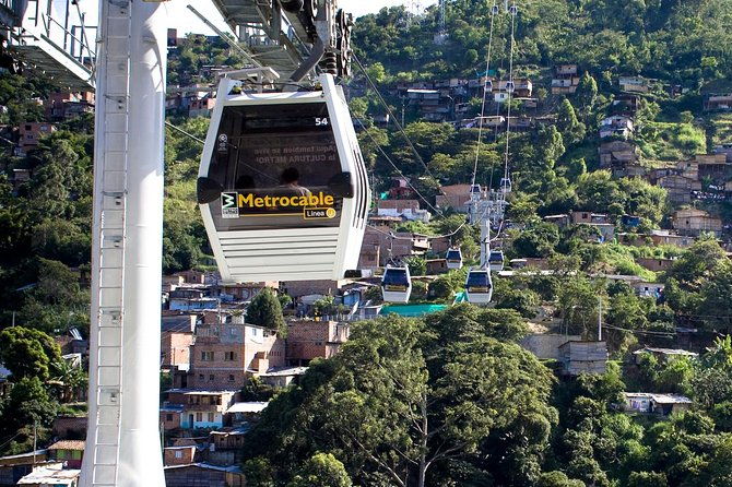 comuna-13-downtown-from-violence-to-innovation