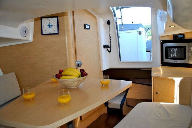 crete-yacht-cruises-6-hours-private-guided-cruise-in-ag-nikolaos-3