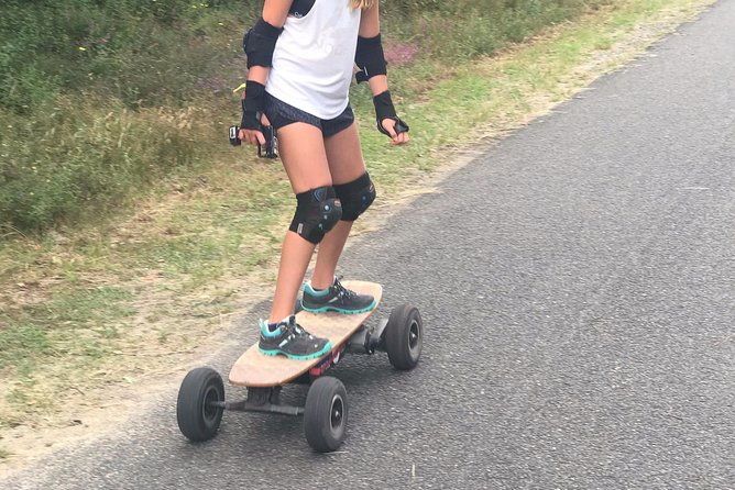 cross-electric-skateboard-ride