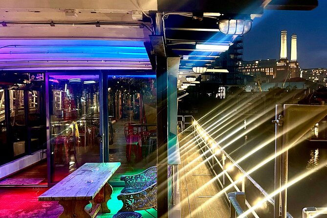 dark-comedy-on-battersea-barge