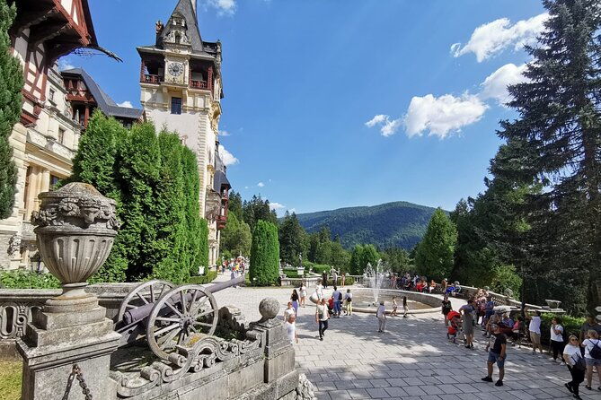 day-tour-from-bucharest-to-peles-castle-and-dracula-castle-transylvania-2
