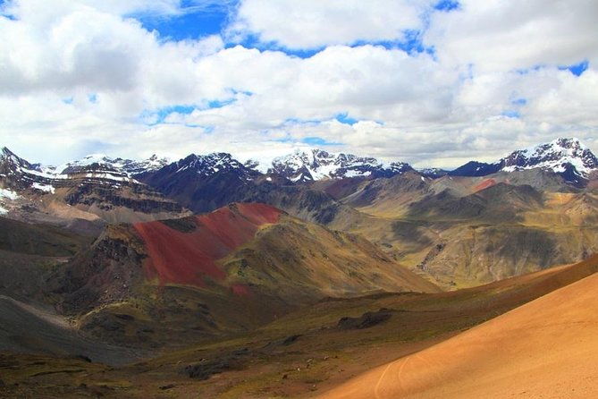 day-tour-rainbow-mountain-with-red-valley