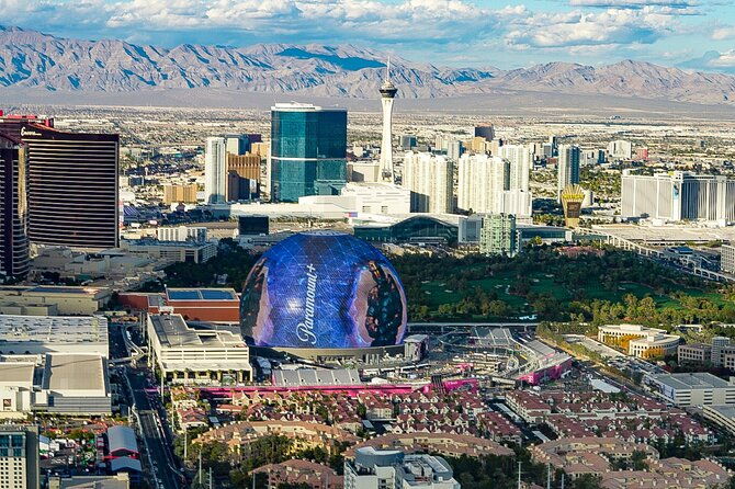 daytime-hoover-dam-and-las-vegas-strip-helicopter-flight