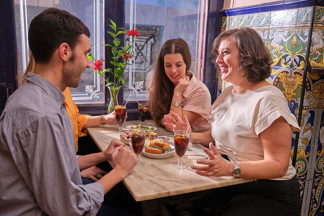 de-tapas-in-malasana-evening-wine-and-tapas-tour-2