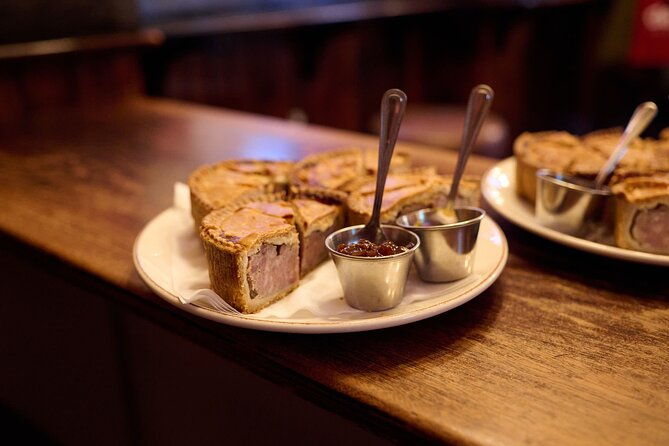 devour-london-historical-pub-tourtraditional-british-food-ales-2