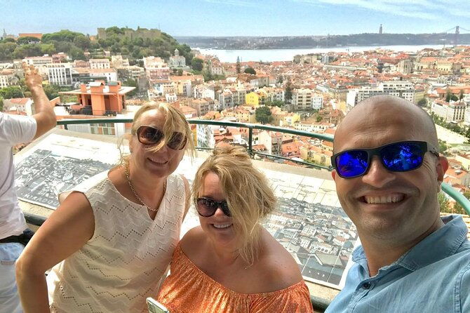 discover-lisbons-heritage-2-hour-tuk-tuk-adventure-2