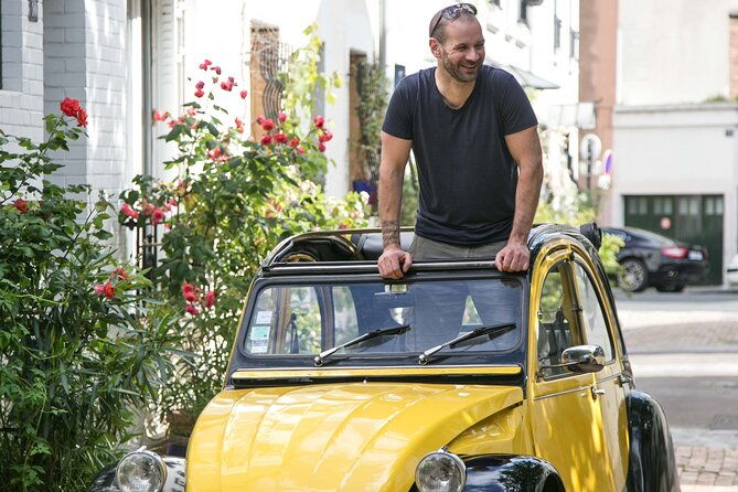 discover-paris-with-a-local-in-his-unique-vintage-car