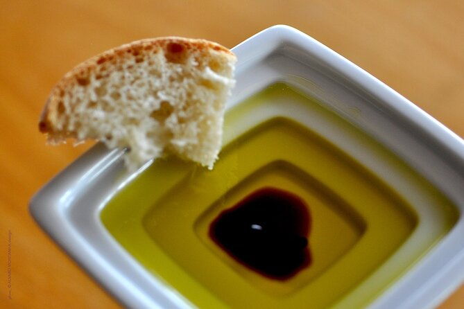 douro-valley-and-green-wine-with-chef-and-boat-lunch-tasting-3