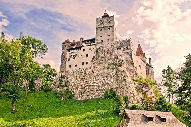 dracula-castle-peles-castle-brasov-private-tour-from-buchare-2