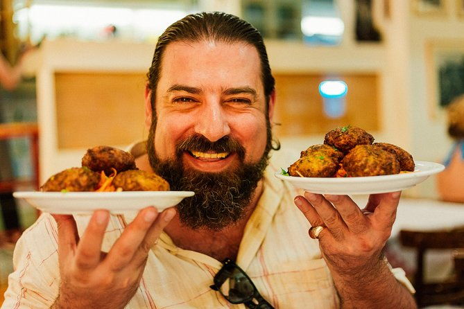 drinks-bites-in-athens-private-tour