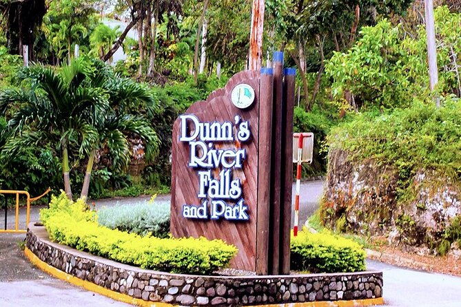 dunns-river-falls-climb-and-beach-include-entry-fee-%e1%b5%94%e1%b5%95%e1%b5%94