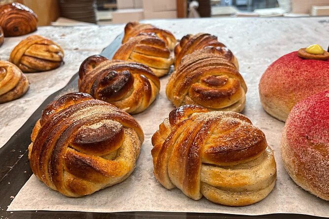 east-village-donut-and-pastry-adventure-and-walking-food-tour-2