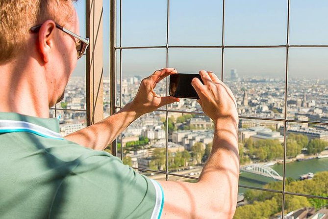 eiffel-tower-access-tour-to-2nd-floor-with-summit-option-by-lift