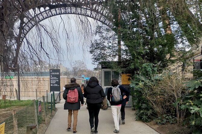 eiffel-tower-summit-semi-private-guided-tour