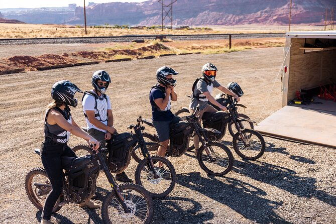 Electric Dirt Bike Tour- Explore Gemini Bridges and Sandstone Canyons, Moab