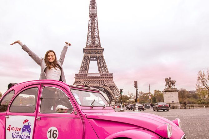 emily-in-paris-vintage-car-2cv-citroen-2
