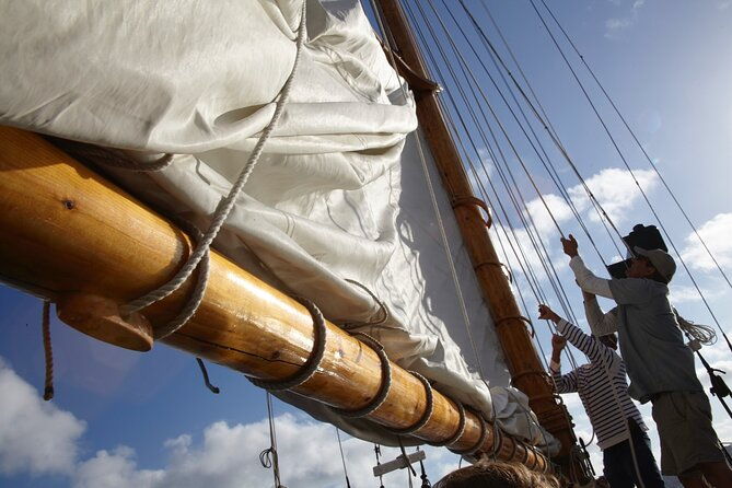 Enjoy an Unforgettable Afternoon Aboard a Classic Sailing Yacht