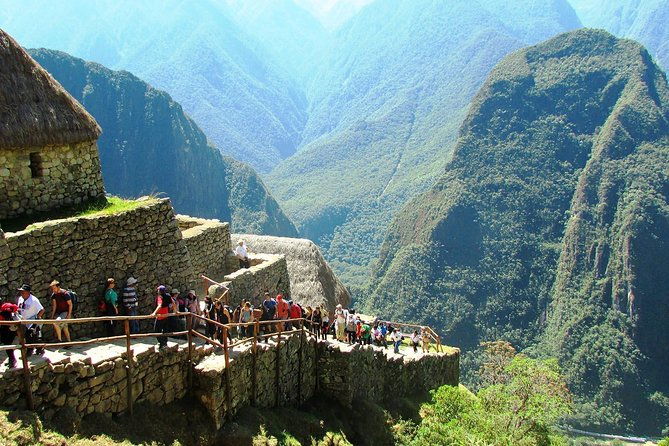 excursion-to-machu-picchu-by-expedition-train-from-cusco-for-1-day