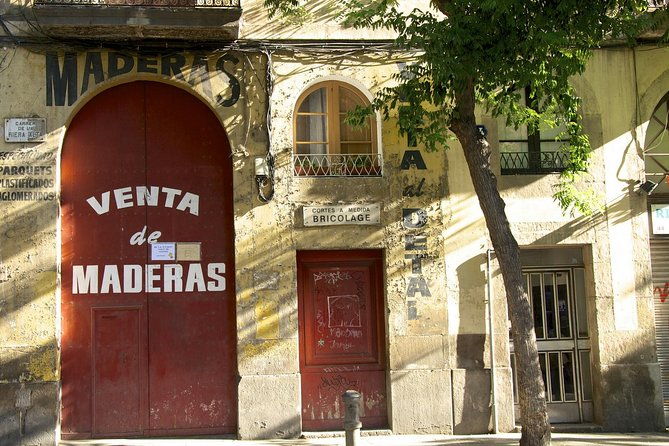 explore-barcelonas-trendy-el-born-with-a-local-host