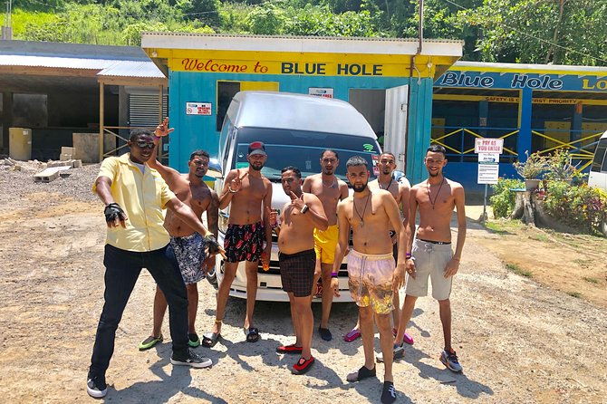 explore-montego-bay-jamaica-tomartha-brae-rafting-blue-hole-tour