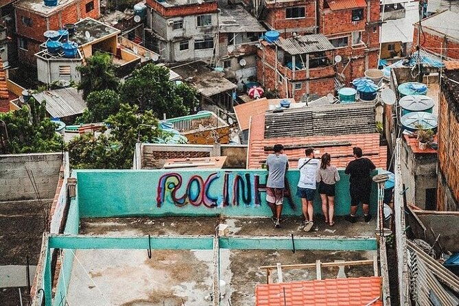 explore-the-history-and-culture-of-favela-da-rocinha
