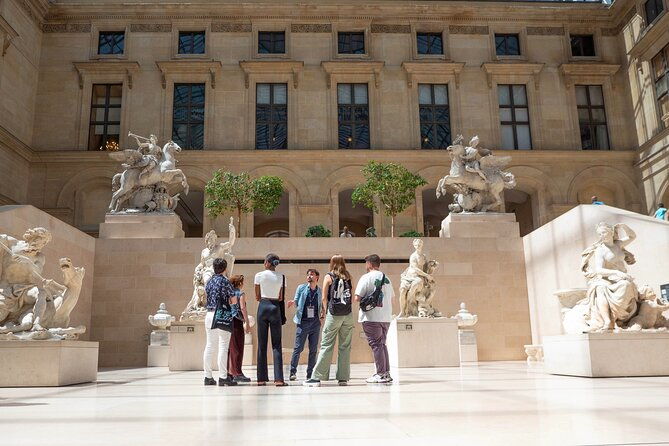 fabulous-guided-tour-through-the-louvre-museum-with-reserved-access-2