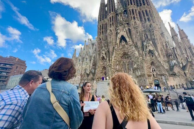 fast-track-sagrada-familia-guided-tour-2