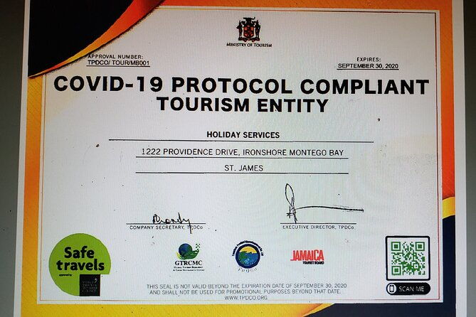 first-class-lounge-fast-track-round-trip-private-airport-transport-package