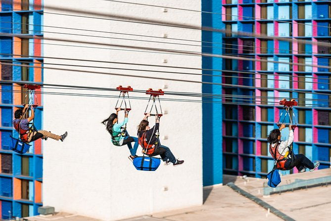 fly-linq-zipline-at-the-linq-promenade-in-las-vegas-2