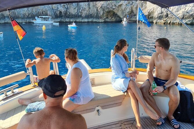 from-castellammare-di-stabia-capri-blue-grotto-boat-tour