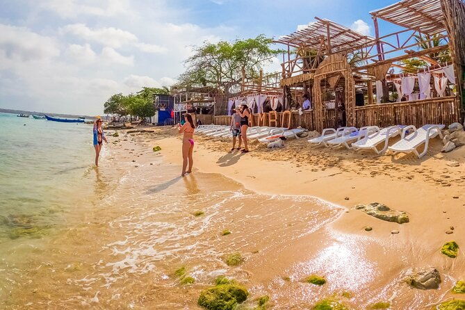 full-day-of-relaxation-at-a-beach-club-in-playa-blanca