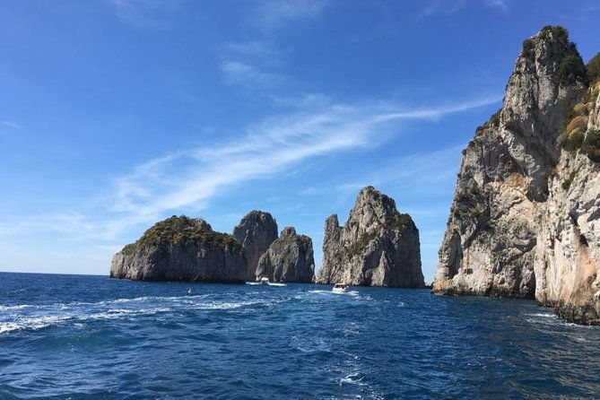 full-day-private-vip-boat-tour-to-capri